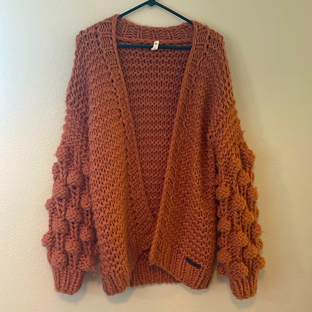 Bubble-sleeve Handknit Cardigan sz. M/L